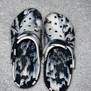 Crocs women’s size 8